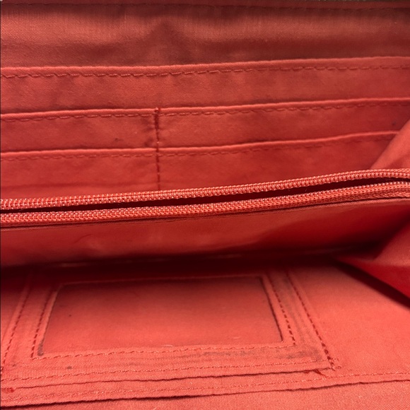 109. Roxy Wallet - Picture 6 of 6